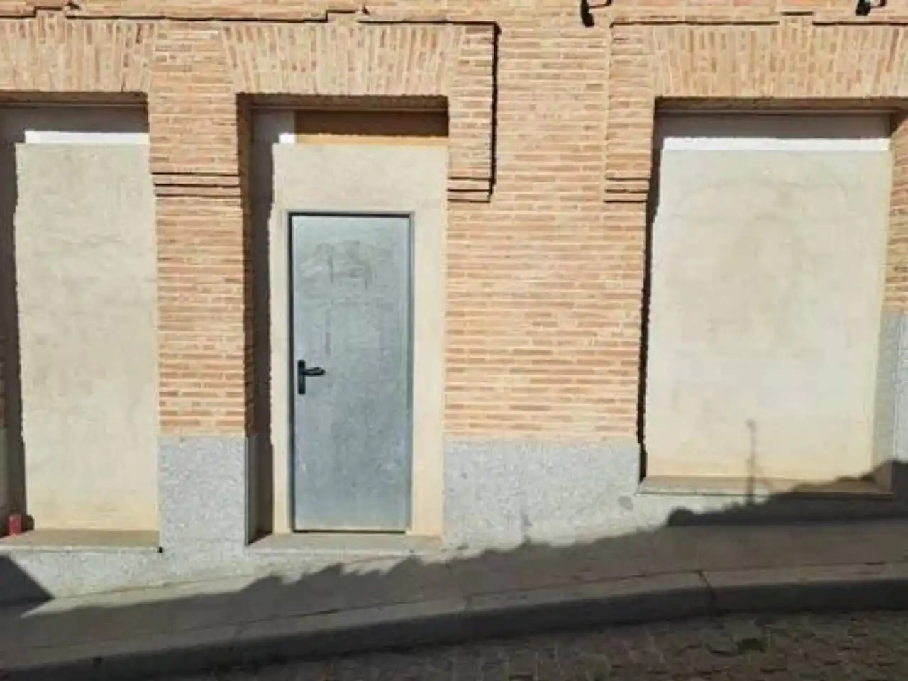 Vista exterior de Local de alquiler en Navalcarnero