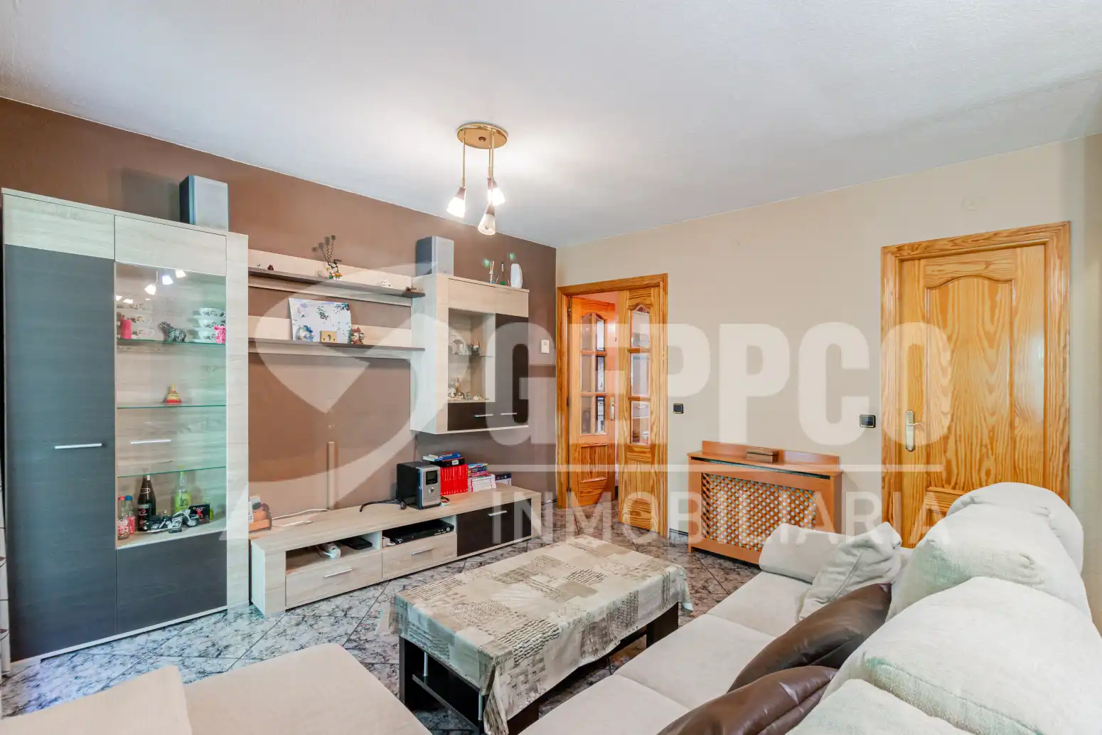 Living room of Flat for sale in Alcalá de Henares  with Air Conditioner, Heating and Terrace