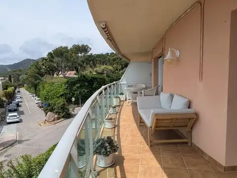 Flat for rent in Camí de les Penyes, Puntabrava - Port Salvi