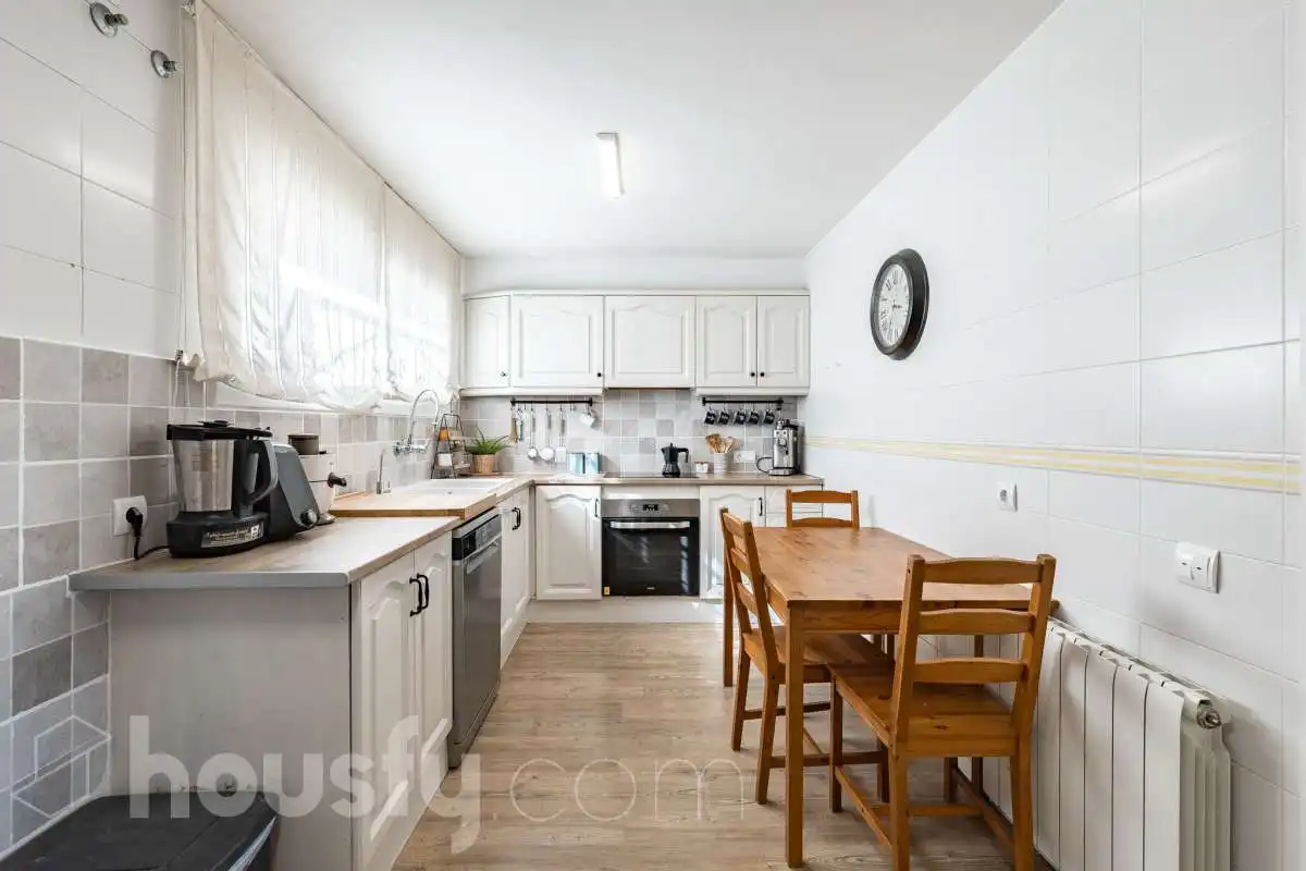 House with balcony for sale in Avenida Comte Gómez de Orbaneja ., imagen 19