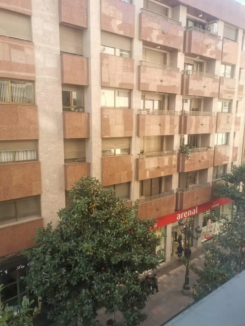 Oficina de alquiler en Avenida España, 1, Centro