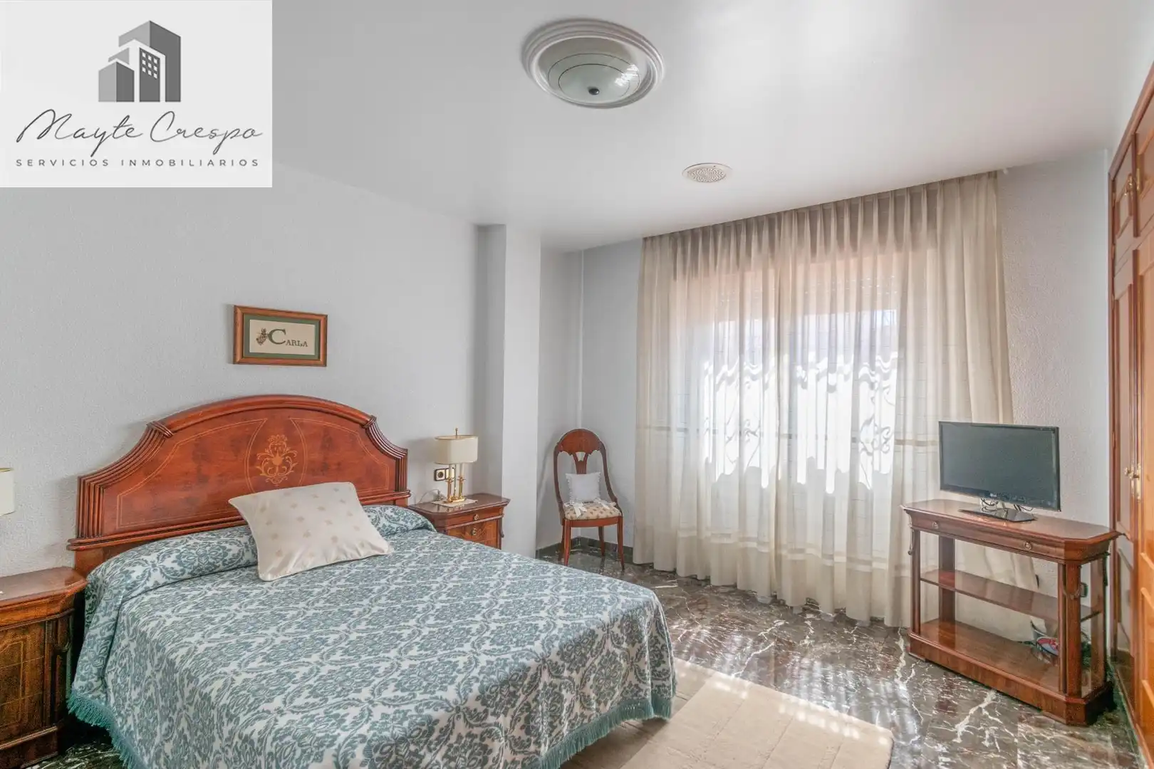 Habitación de Casa adosada en venta en Jun con Terraza, Amueblado y Alarma