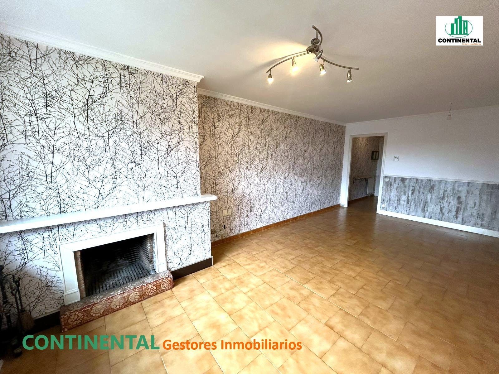 Living room of Flat for sale in Collado Villalba  with Heating, Terrace and Storage room