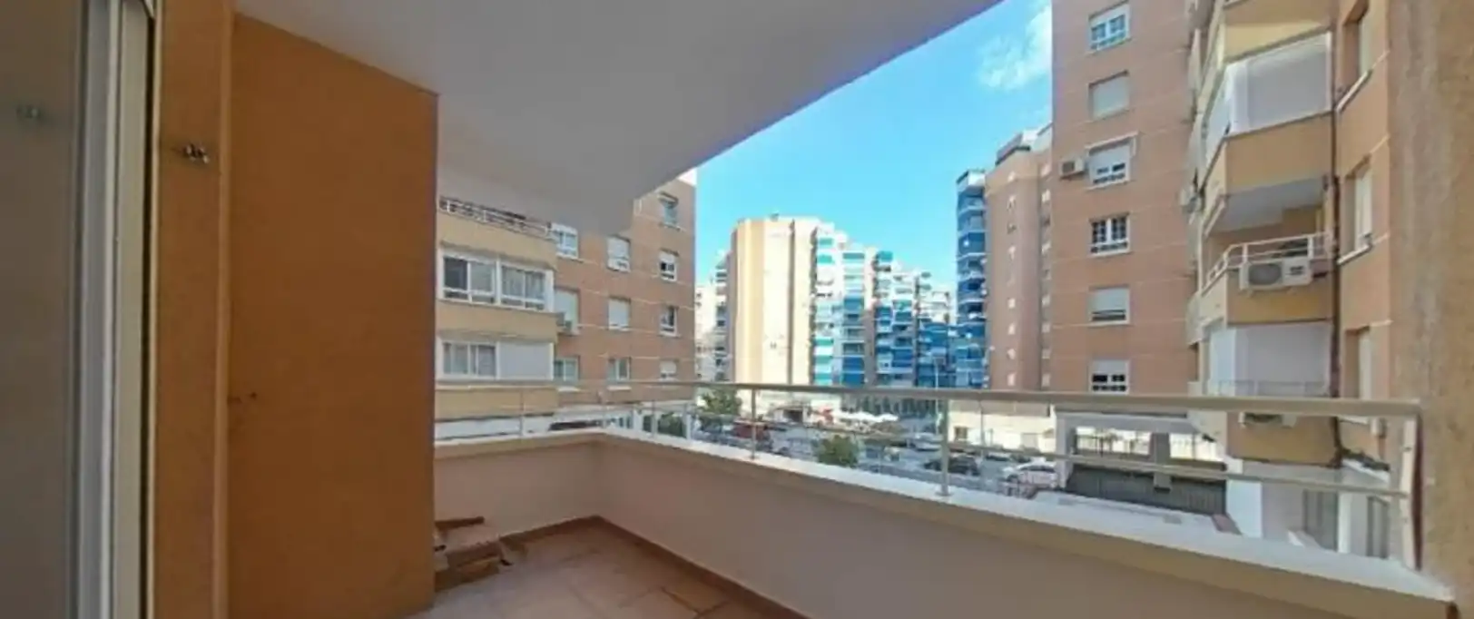 Vista exterior de Piso en venta en Fuenlabrada con Terraza