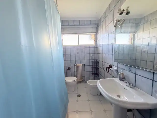 Badezimmer von Wohnung zur Miete in Puertollano mit Klimaanlage, Heizung und Möbliert