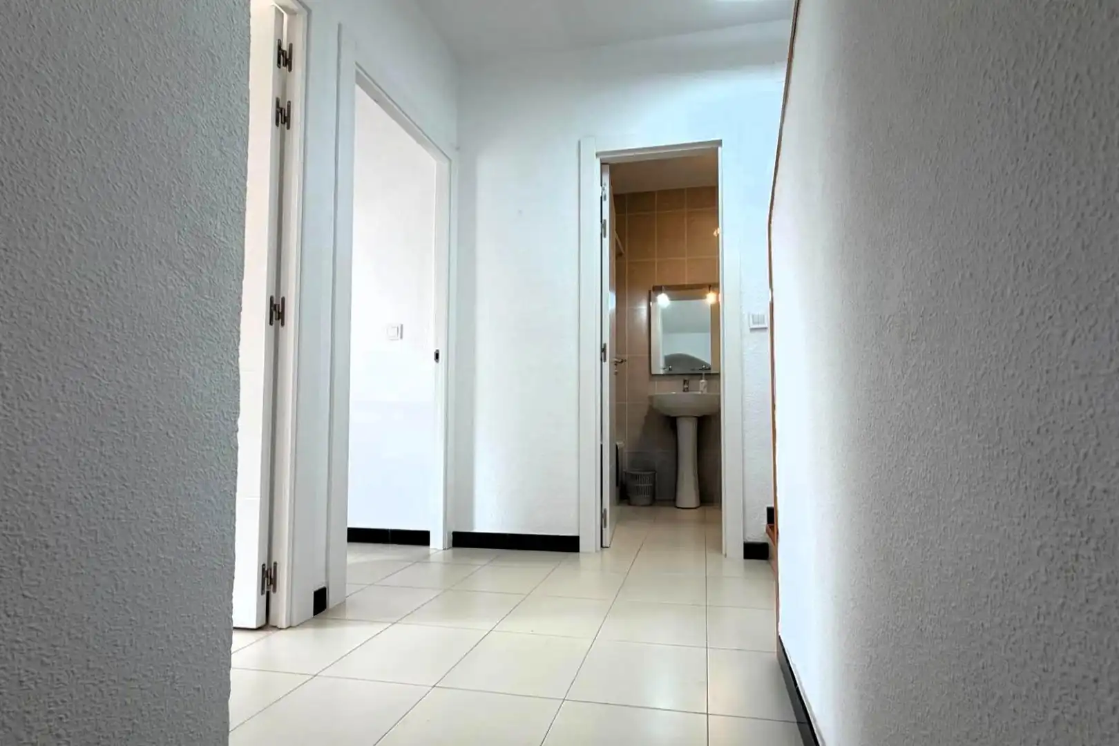 Einfamilien-Reihenhaus zum Verkauf in Torrevieja mit Klimaanlage, Heizung und Terrasse