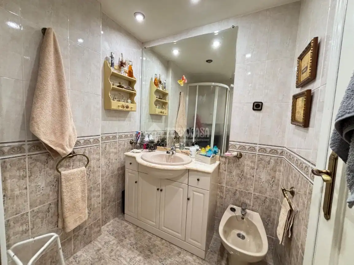 Baño de Piso en venta en Torrejón de Ardoz con Aire acondicionado, Calefacción y Terraza