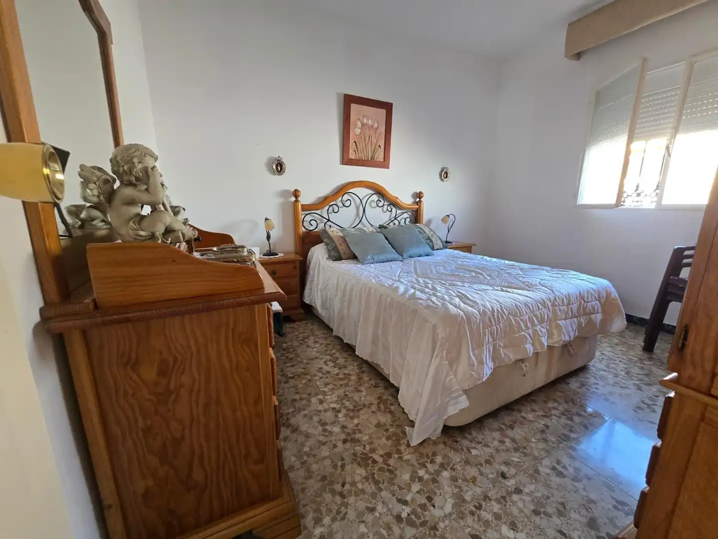Habitación de Casa adosada en venta en Bormujos con Terraza, Trastero y Balcón