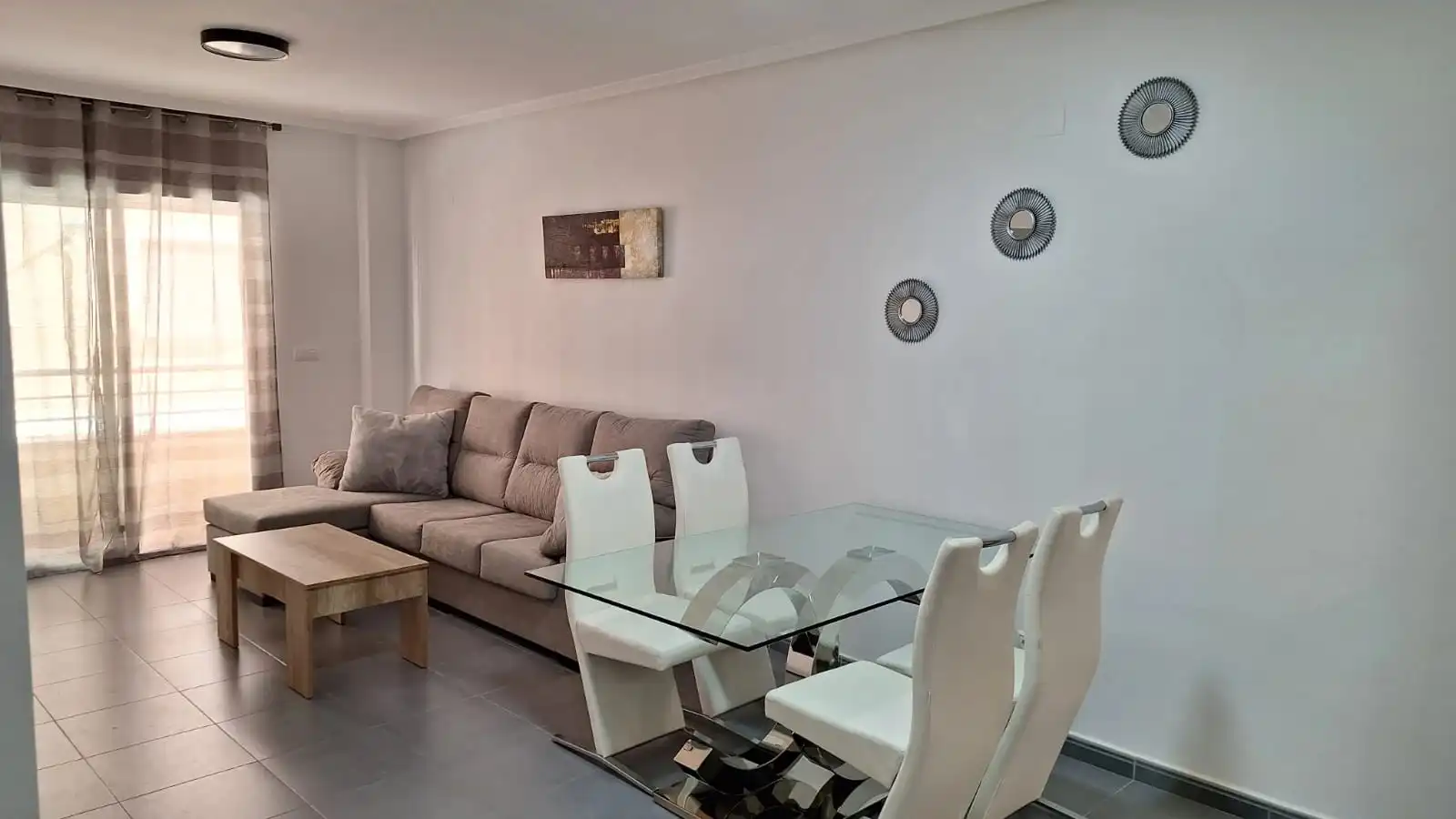 Mini appartamento con ascensore in affitto a Almoradí