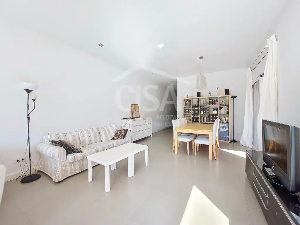 Sala d'estar de Casa o xalet en venda en La Seu d'Urgell amb Jardí privat, Terrassa i Traster