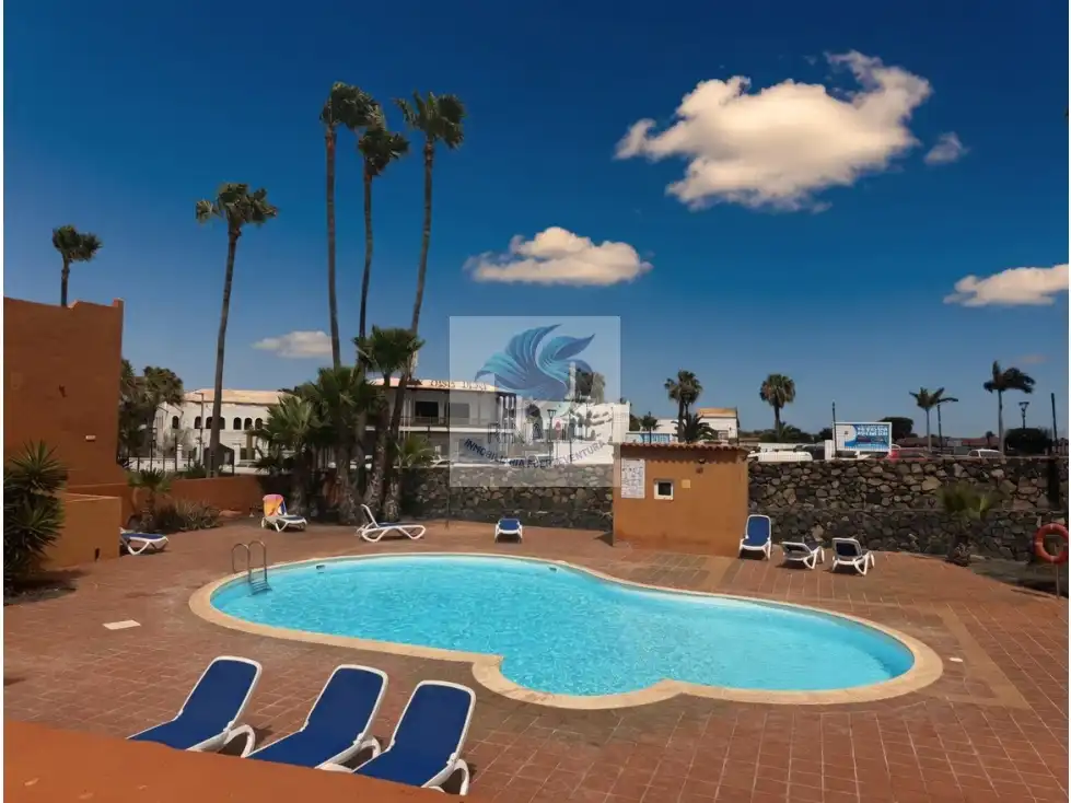 Piscina de Apartamento en venta en La Oliva con Terraza, Piscina y Amueblado