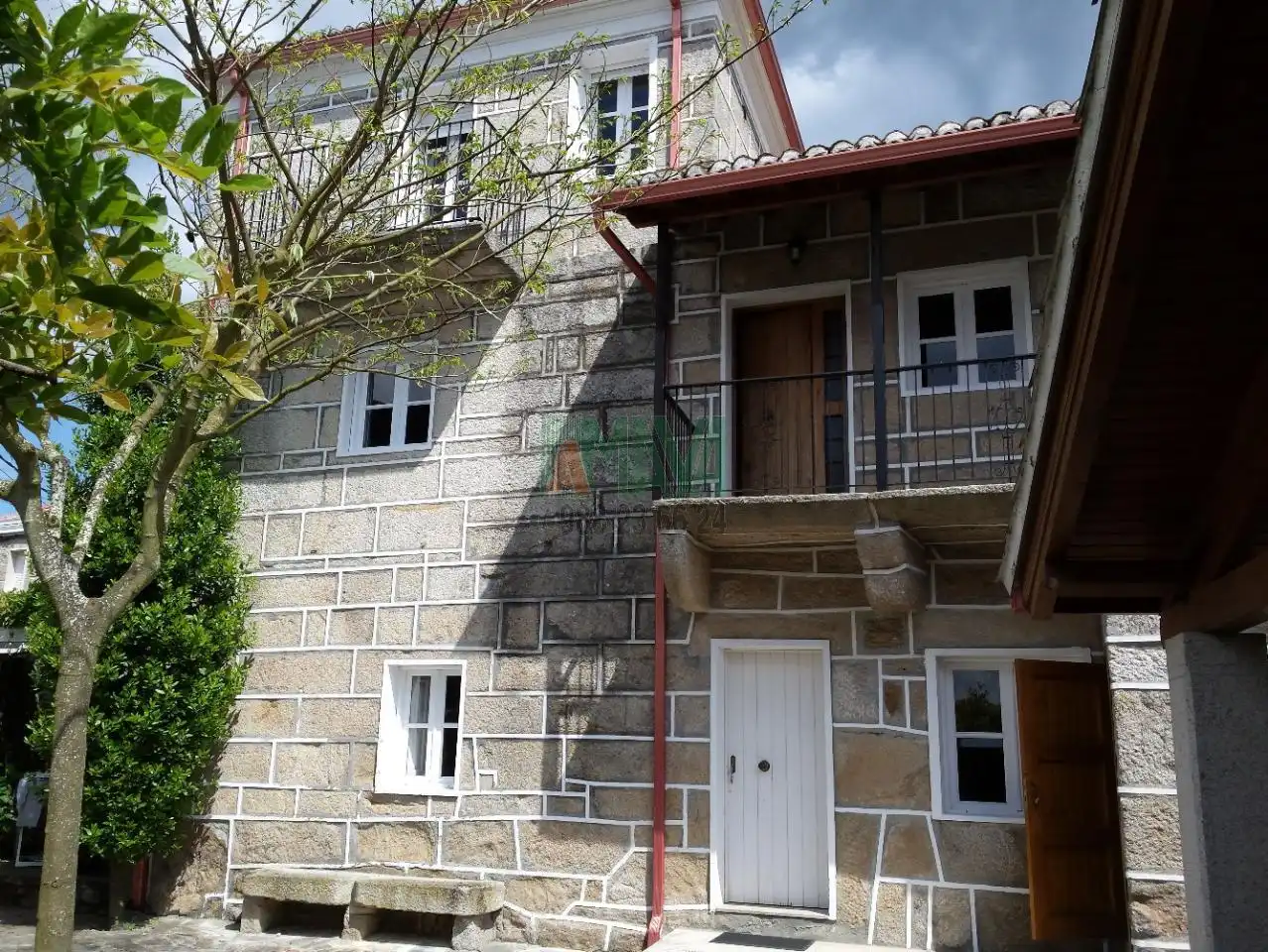 Vista exterior de Casa o xalet en venda en Paderne de Allariz amb Calefacció, Jardí privat i Terrassa