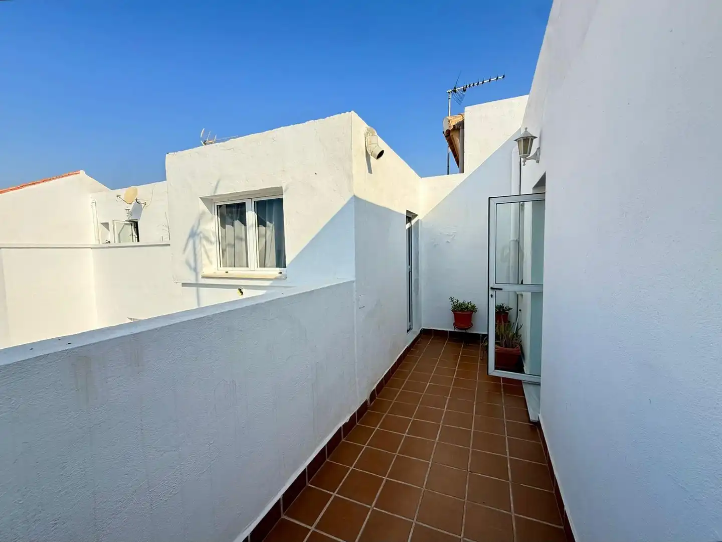 Terrace of Detached homes for sale in Roquetas de Mar  with Air Conditioner, Balcony and Community pool