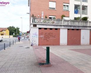 Vista exterior de Planta baixa en venda en Torrelavega 