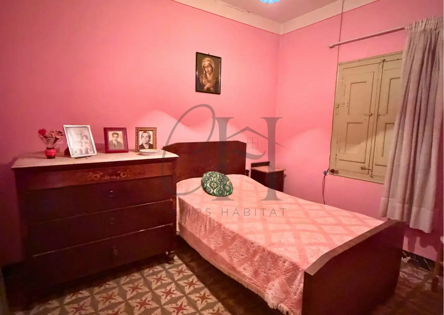 Habitación de Casa adosada en venta en El Castell de Cubelles 
