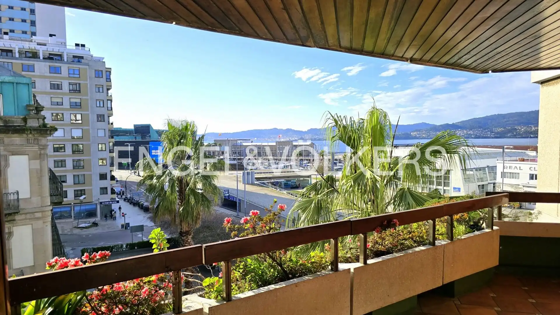 Terrassa de Pis de lloguer en Vigo  amb Calefacció i Terrassa