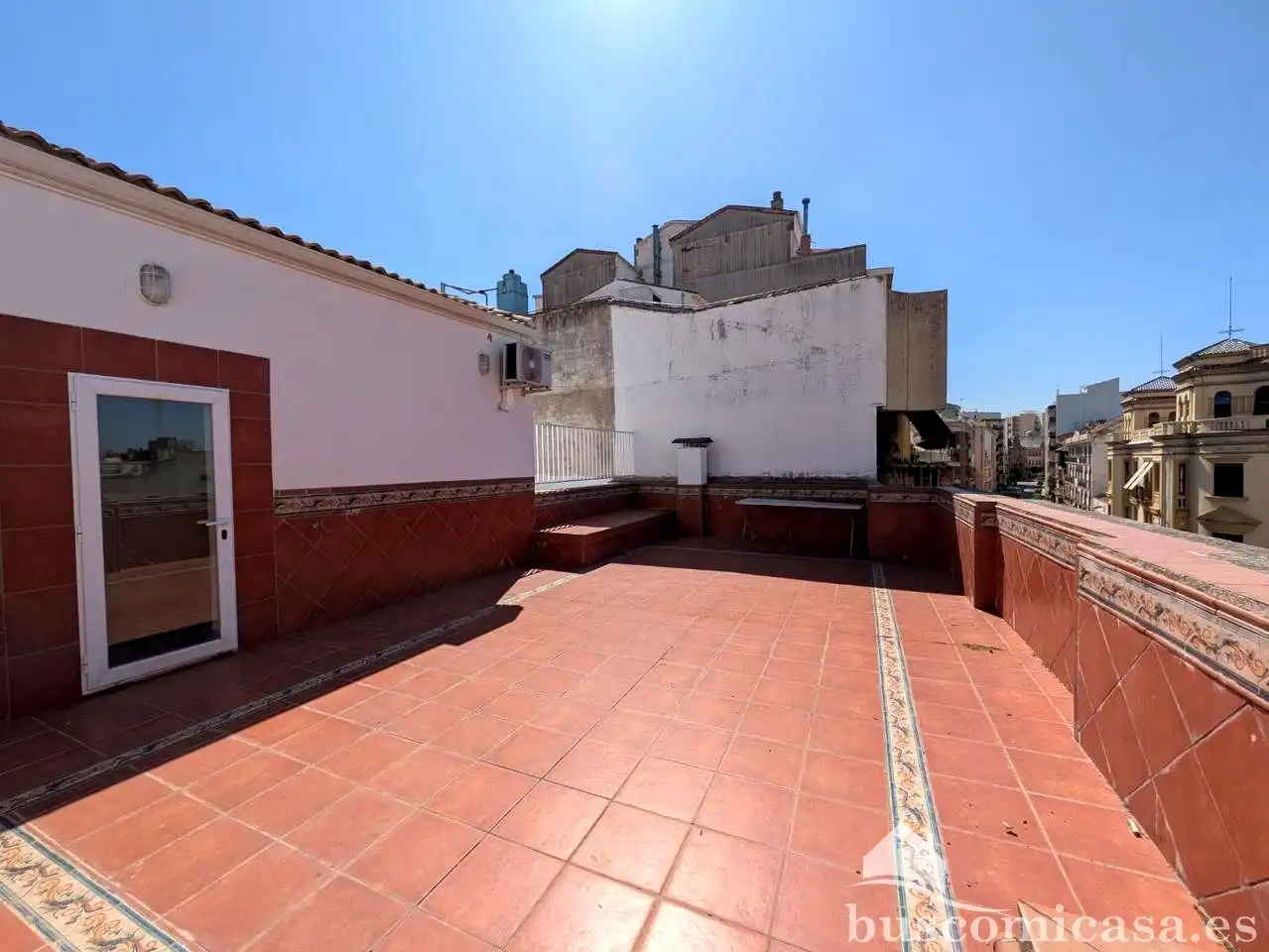 Ático de alquiler en Isaac Peral, Centro ciudad
