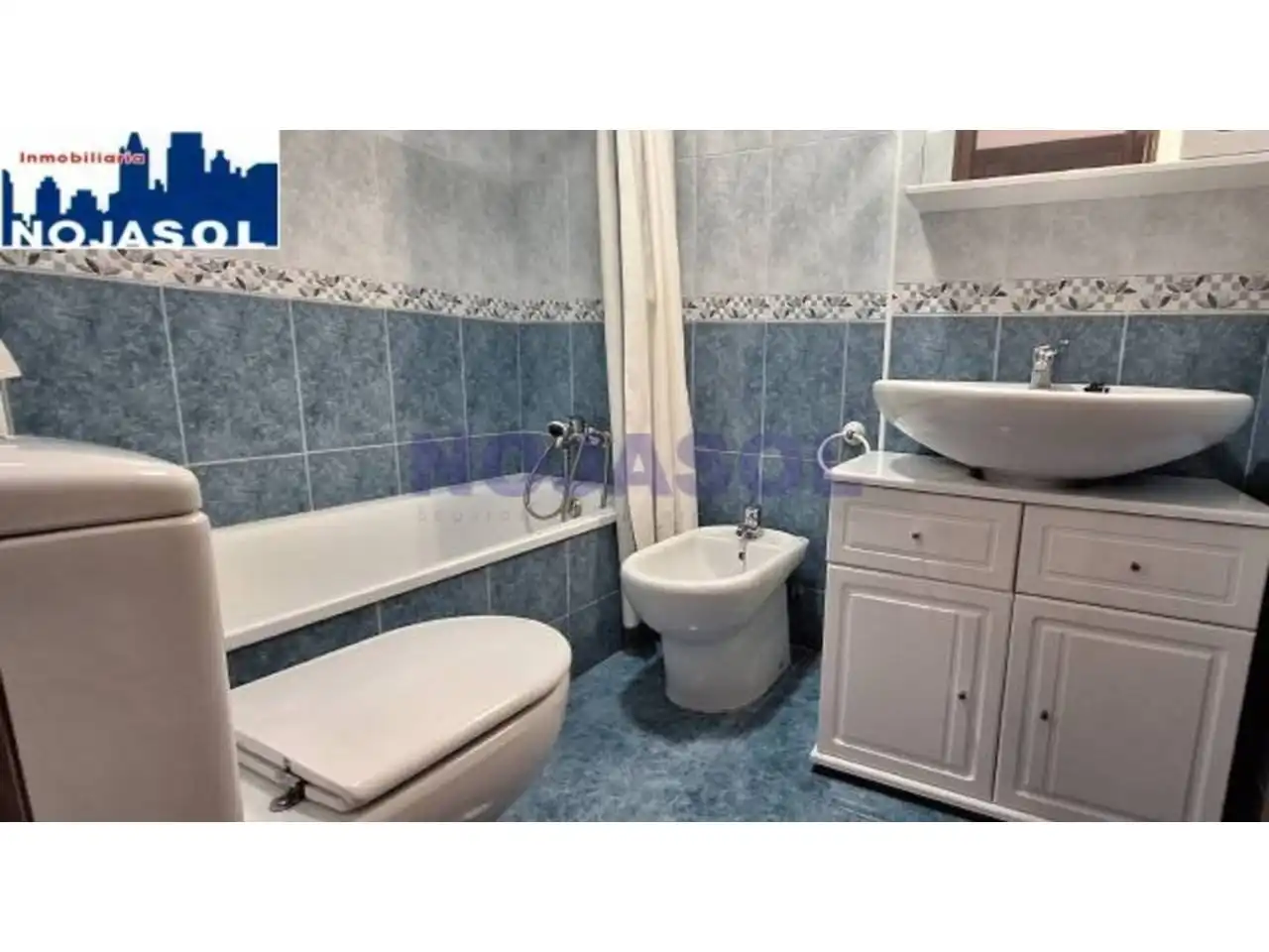 Baño de Apartamento de alquiler en Noja con Calefacción, Trastero y Amueblado