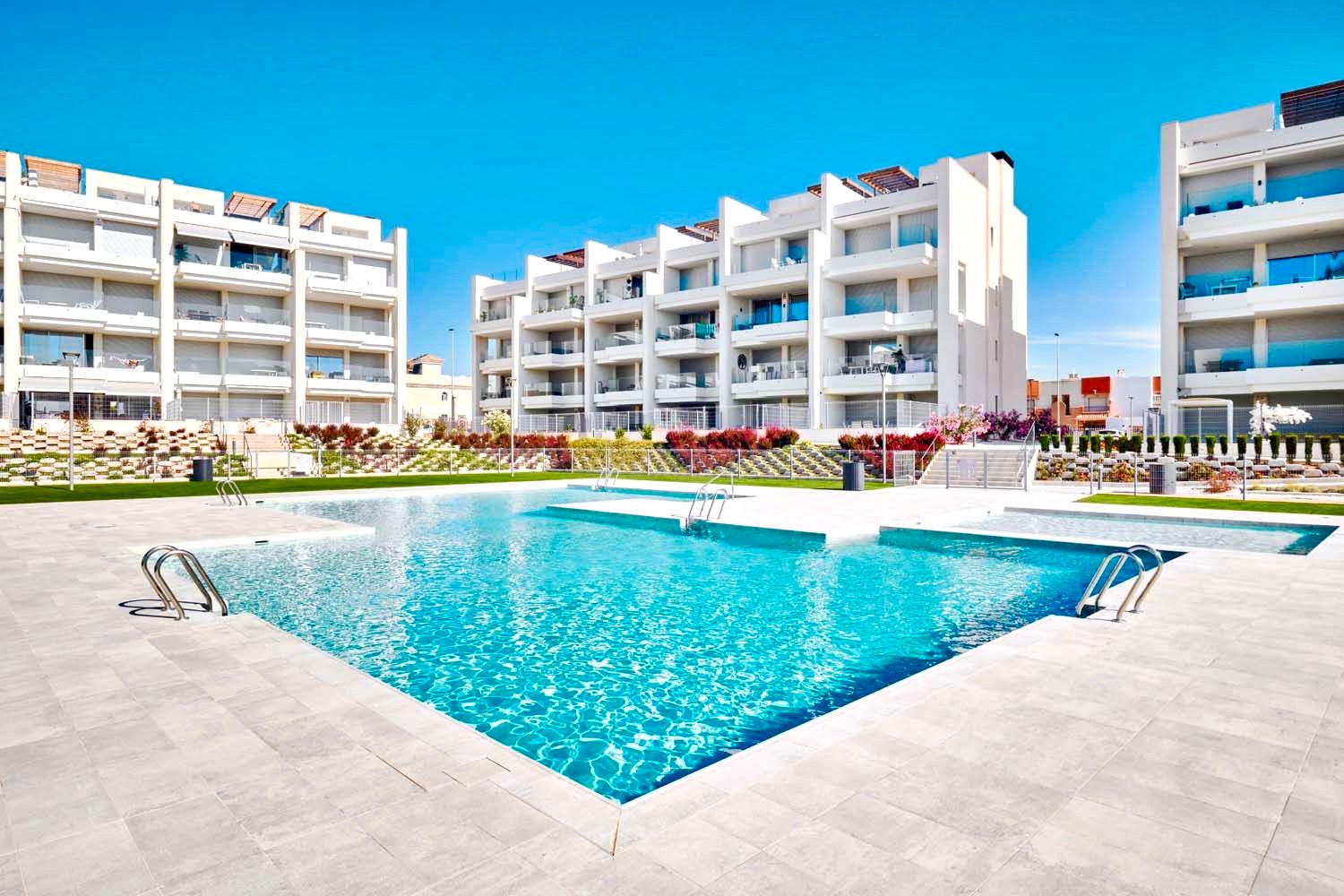 Piscina de Dúplex en venda en Orihuela amb Aire condicionat, Piscina i Moblat