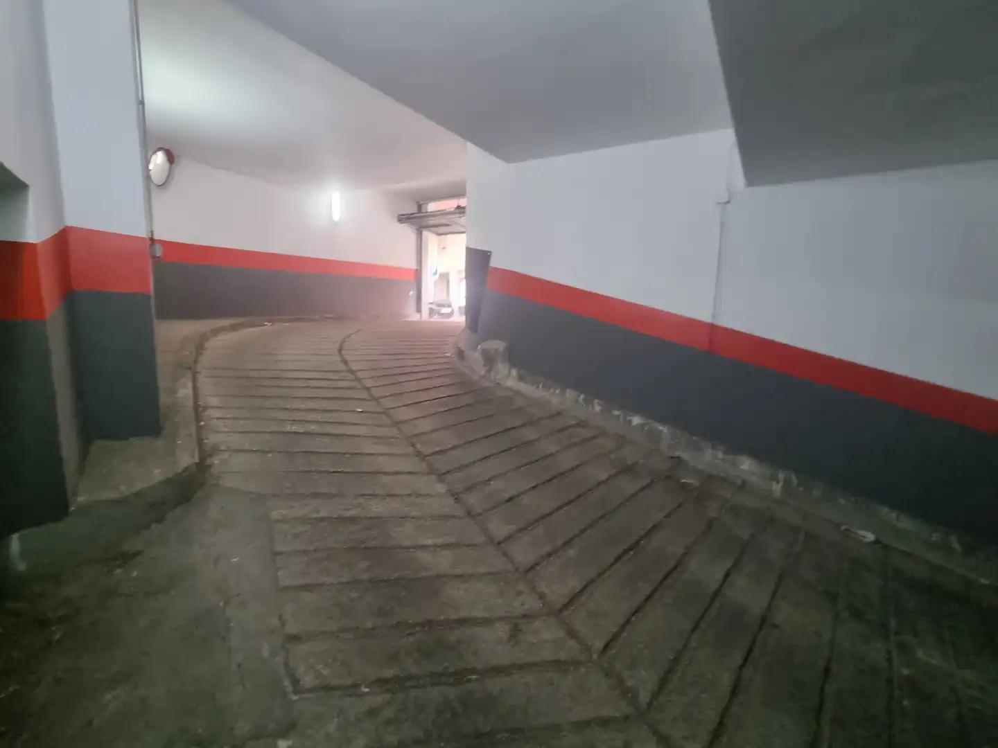Garage for sale in Girona