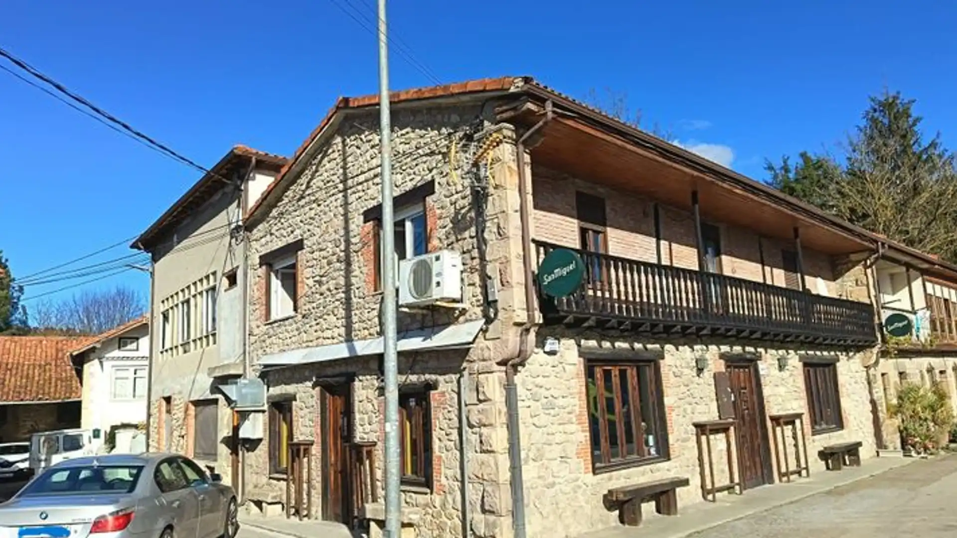 Houses for sale in Arenas de Iguña  with Air Conditioner and Balcony