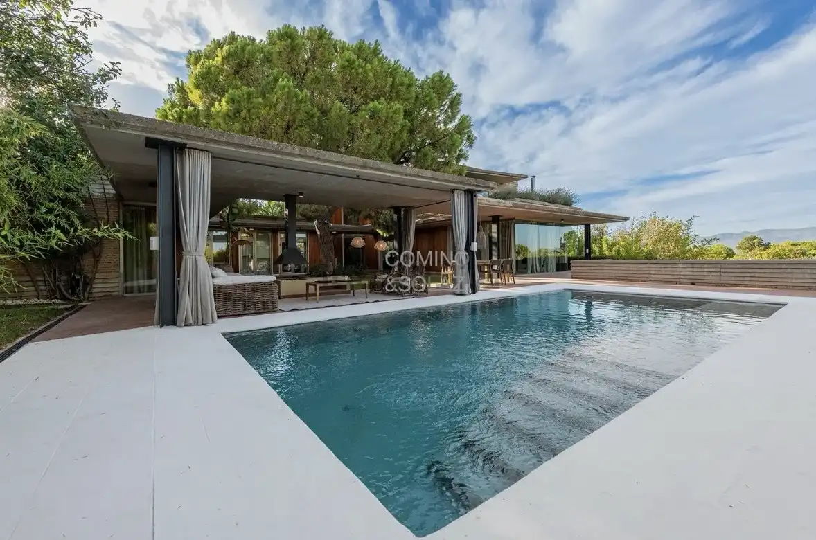 Swimming pool of Houses for sale in Torre en Conill - Cumbres de San Antonio 