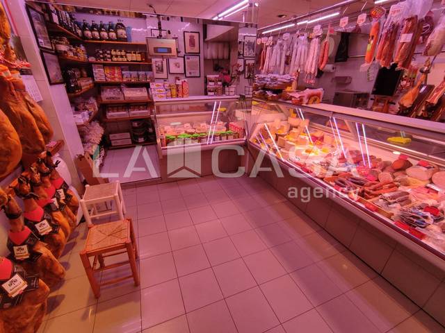 Local comercial en Venta en Riu Sud