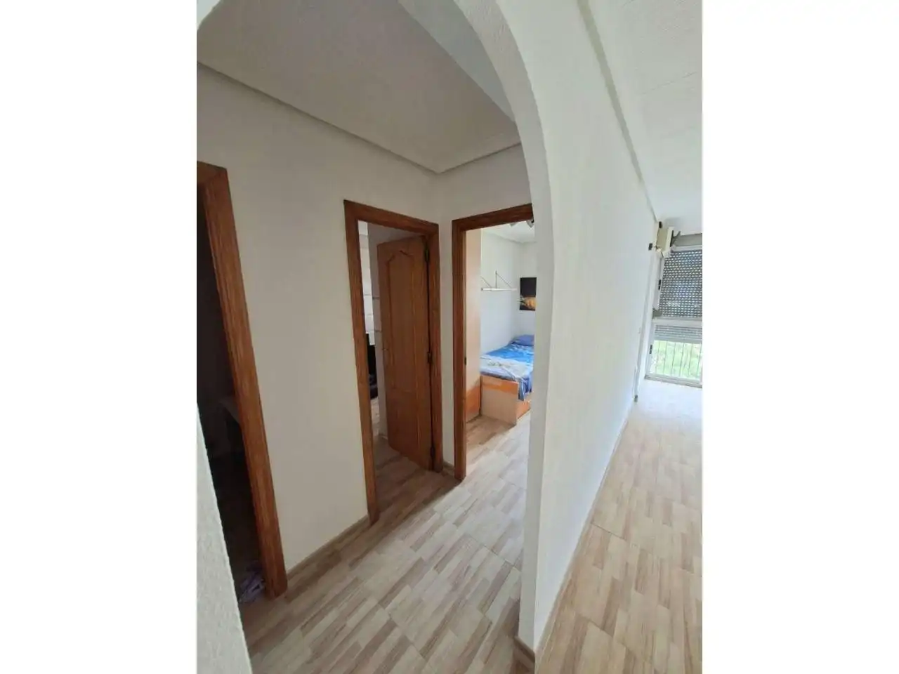 Flat for rent in Valencia  with Air Conditioner