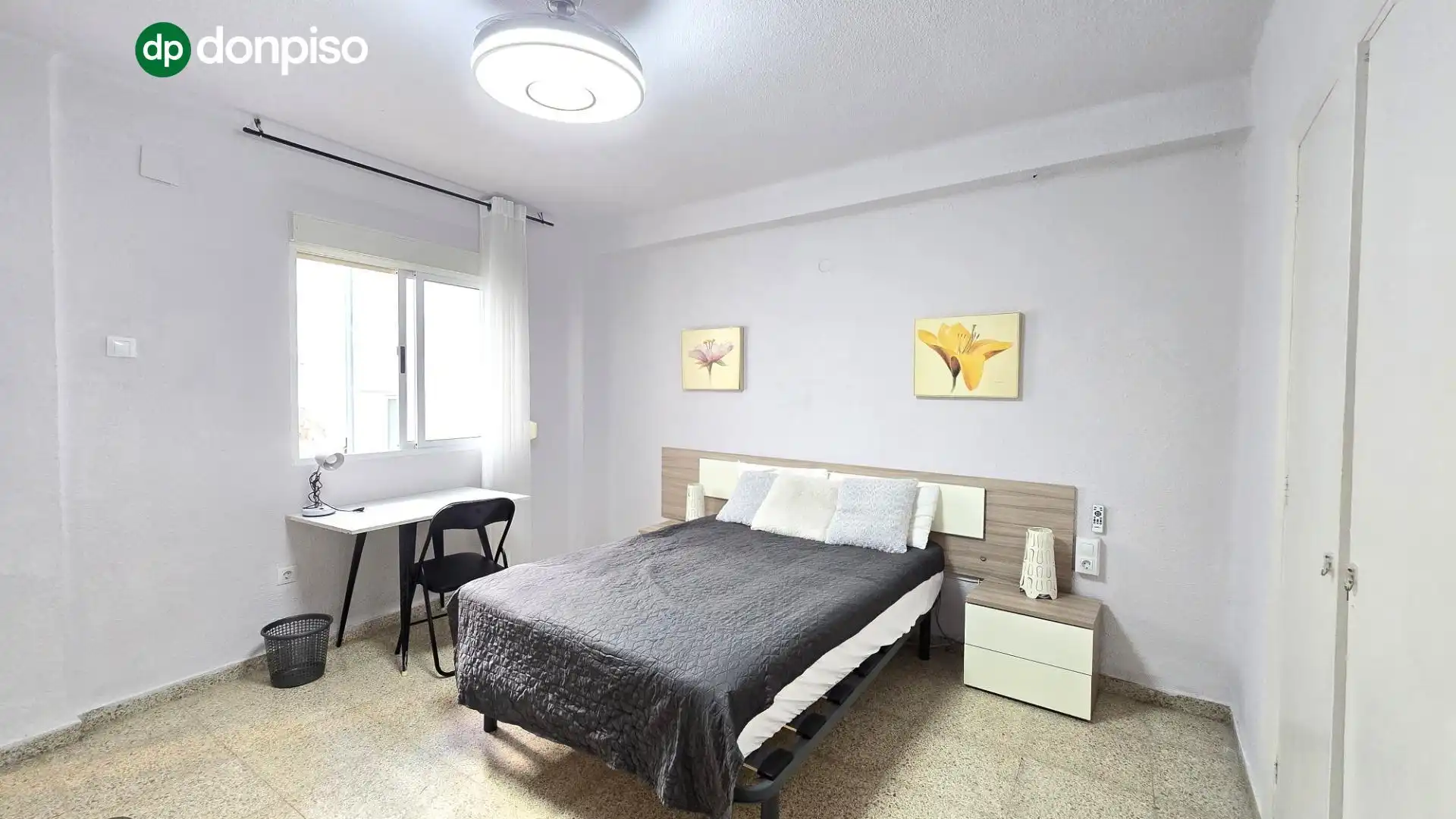 Schlafzimmer von Wohnung zur Miete in Centro
