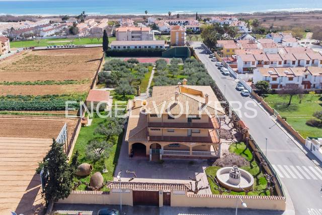 Casa-chalet en Venta en Marítima Sud