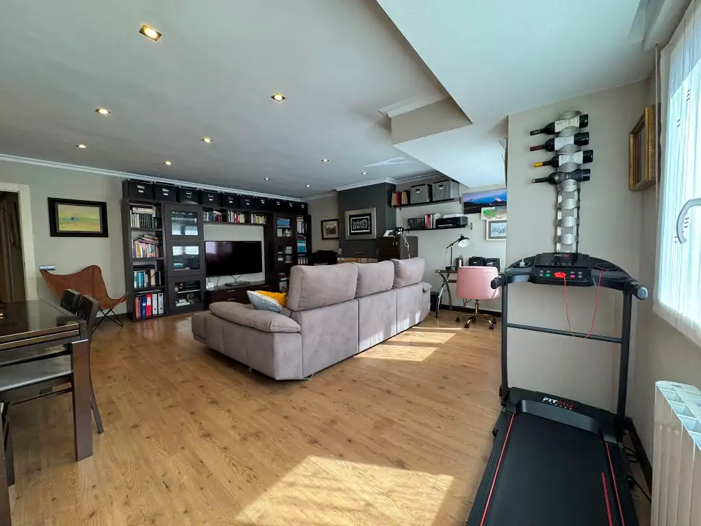 Piso en venta en Gijón  con Calefacción, Parquet y Horno