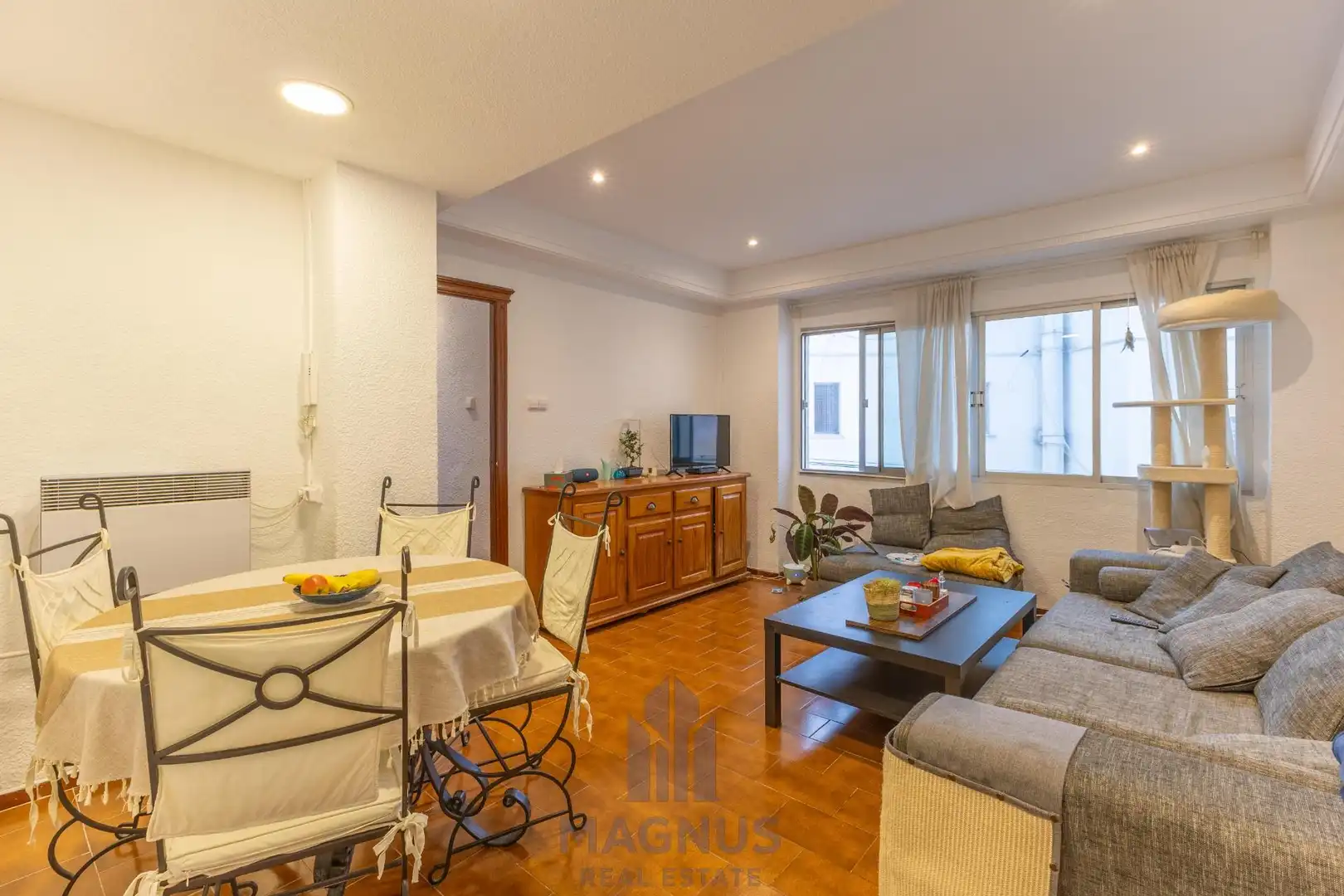 Piso en venta en Plaza ARTUR PIERA, Nou Moles