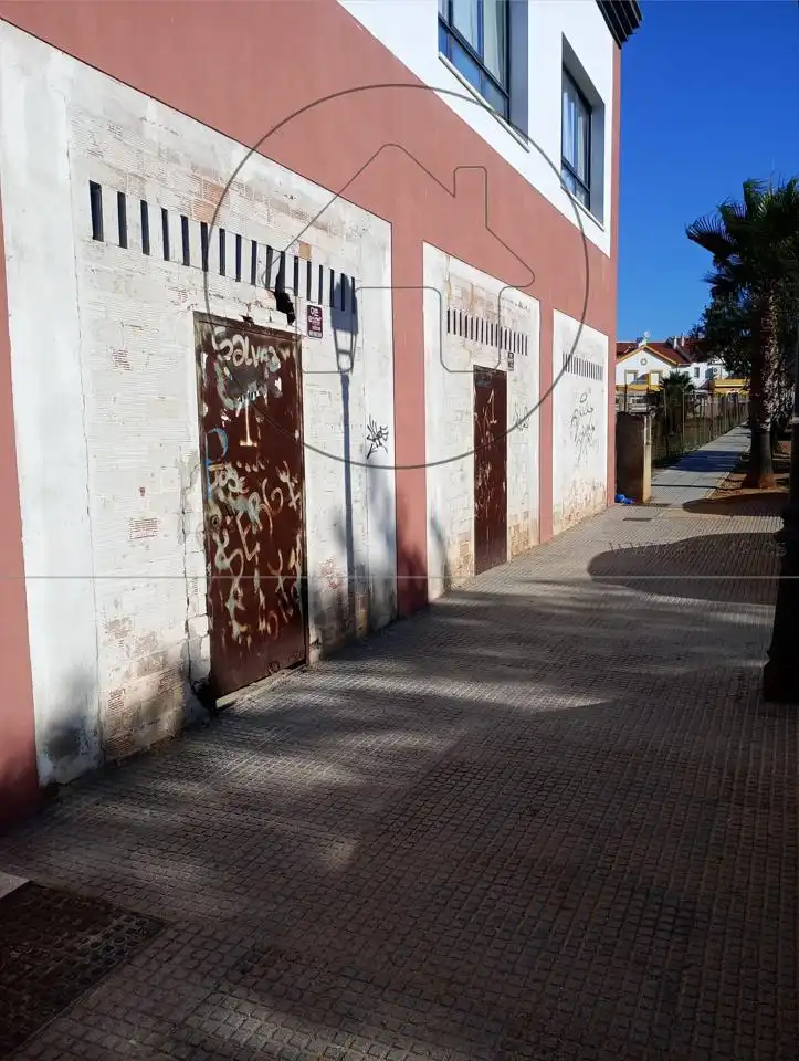 Vista exterior de Local de alquiler en Aljaraque