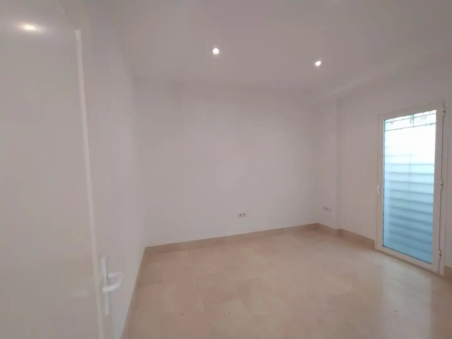 Local comercial en alquiler en Norte-Sierra, imagen 2