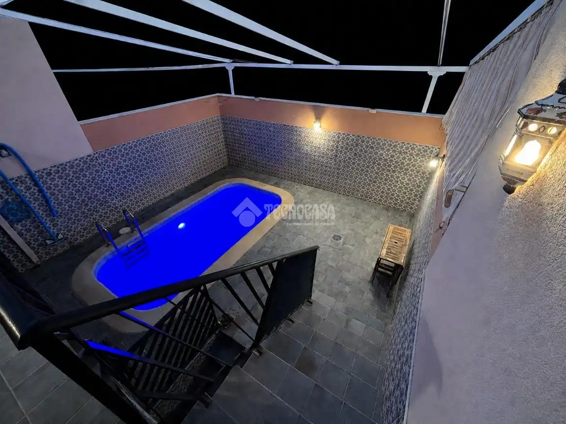 Casa aparellada amb piscina en venda a Altos del Olivar - El Caracol, imagen 13