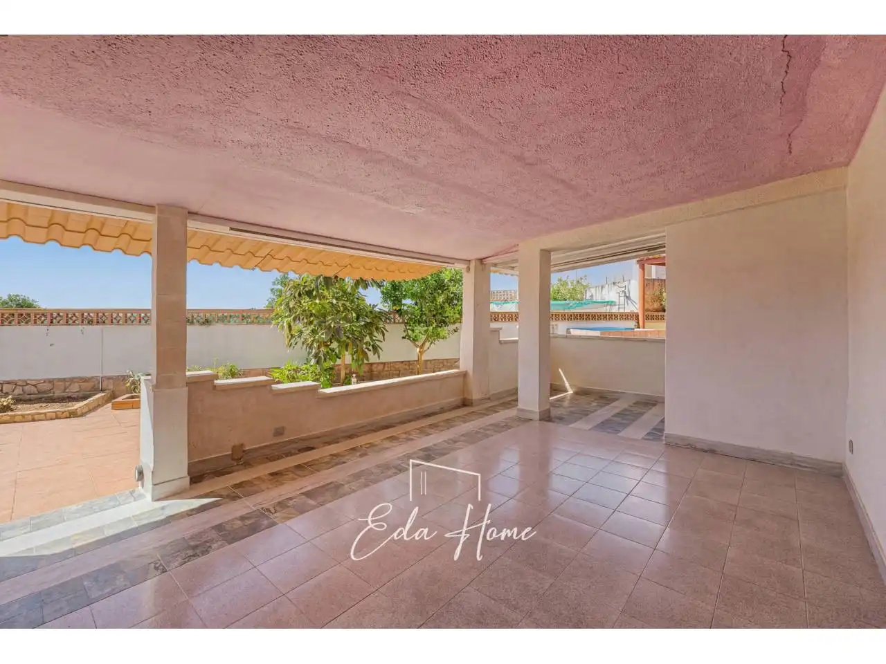 Terrace of Houses for sale in Vilanova i la Geltrú
