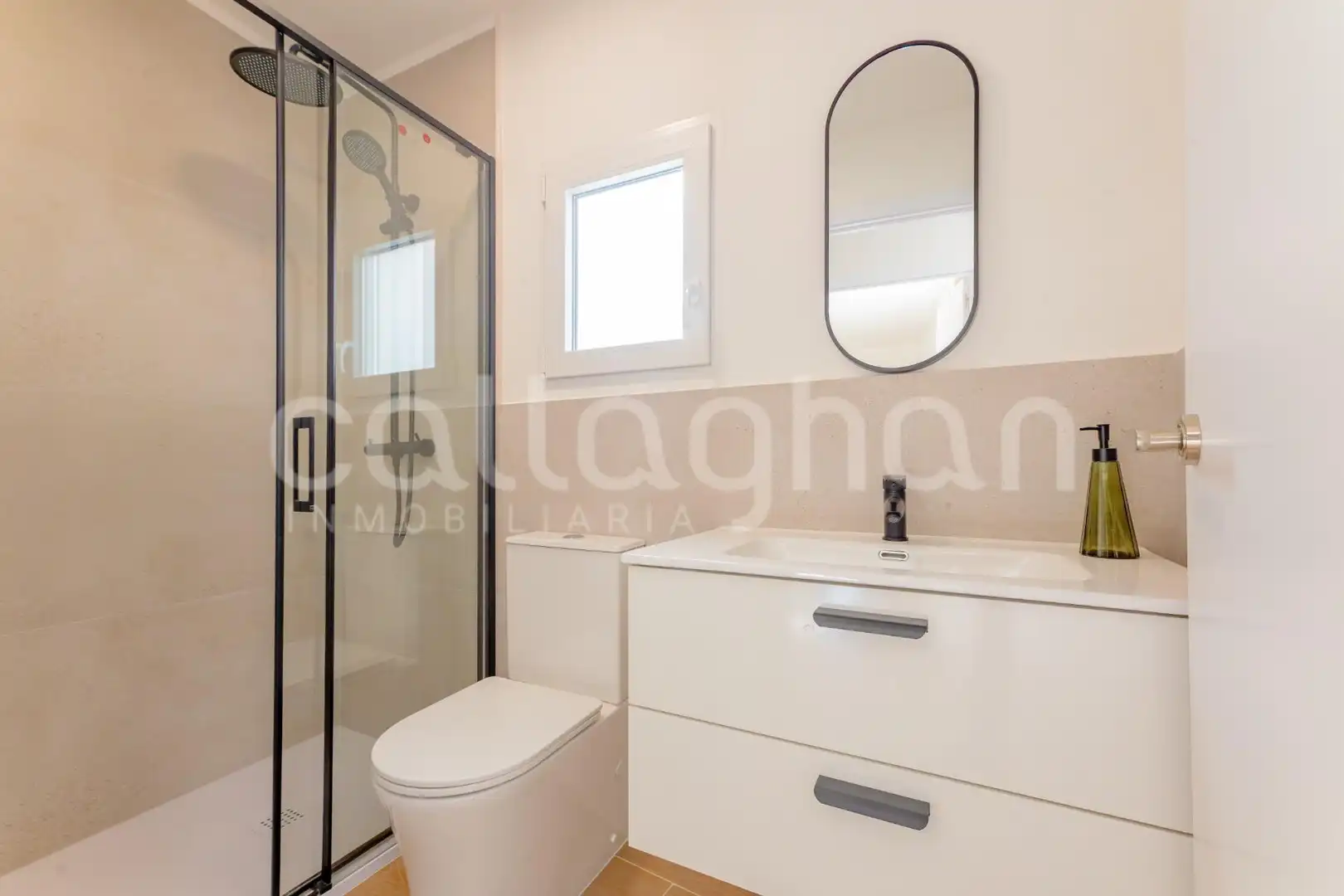 Baño de Piso en venta en Burriana / Borriana