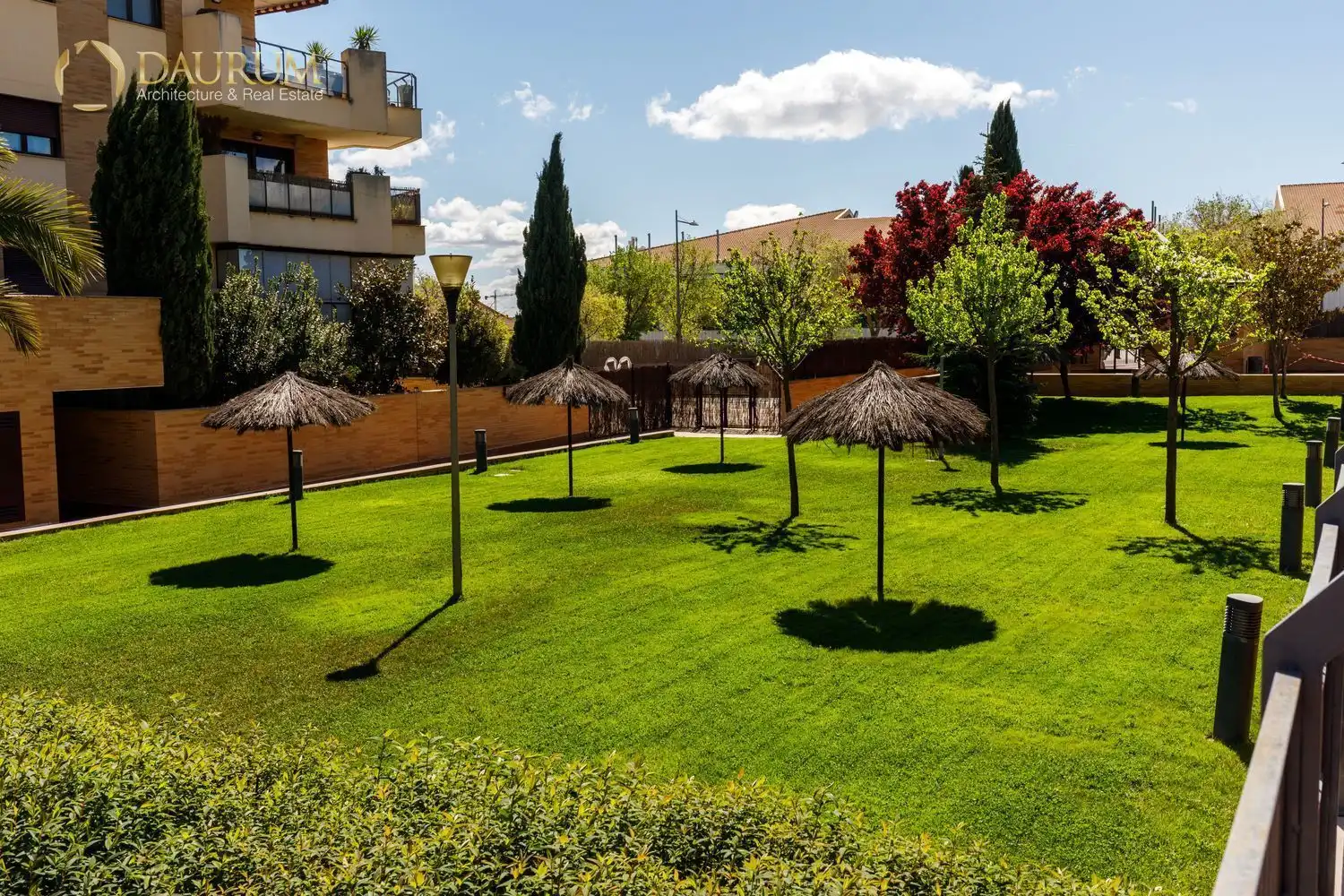 Jardín de Dúplex en venta en Boadilla del Monte con Aire acondicionado, Calefacción y Terraza