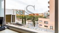 Exterior view of Flat for sale in  Barcelona Capital  with Air Conditioner, Heating and Parquet flooring