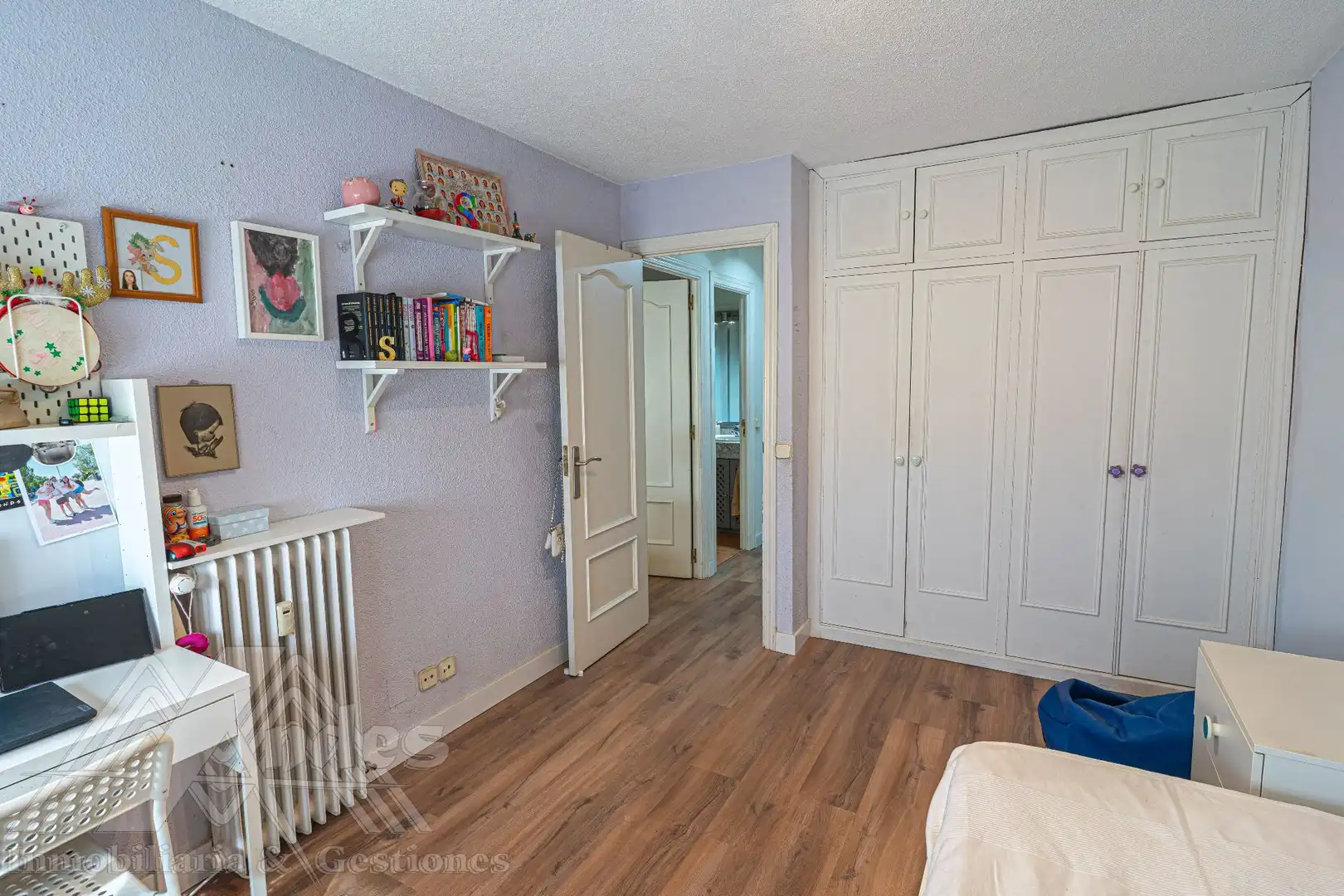 Bedroom of Flat for sale in Majadahonda  with Air Conditioner, Heating and Storage room