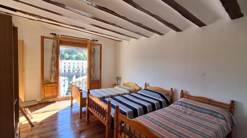 Ocasión única en ortigosa en cameros, casa de 3 plantas, para entrar a vivir, 4 habitaciones amplio salón, 2 baños, merendero, coc, imatge 4