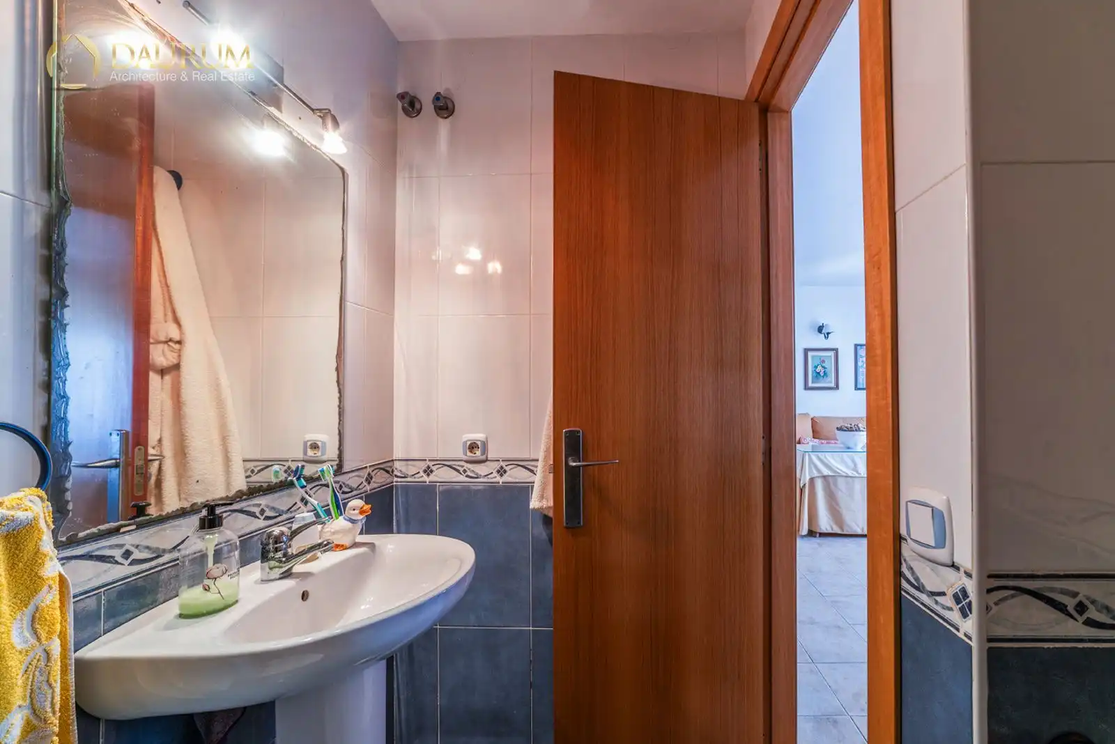 Baño de Ático en venta en Isla Cristina con Aire acondicionado, Terraza y Trastero