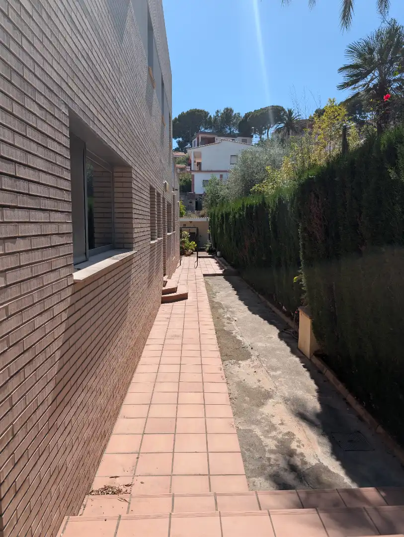 Vista exterior de Casa o chalet en venta en Castellón de la Plana / Castelló de la Plana con Calefacción, Jardín privado y Terraza