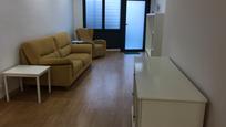 Wohnung miete in  Barcelona Capital mit Möbliert, Ofen und Waschmaschine