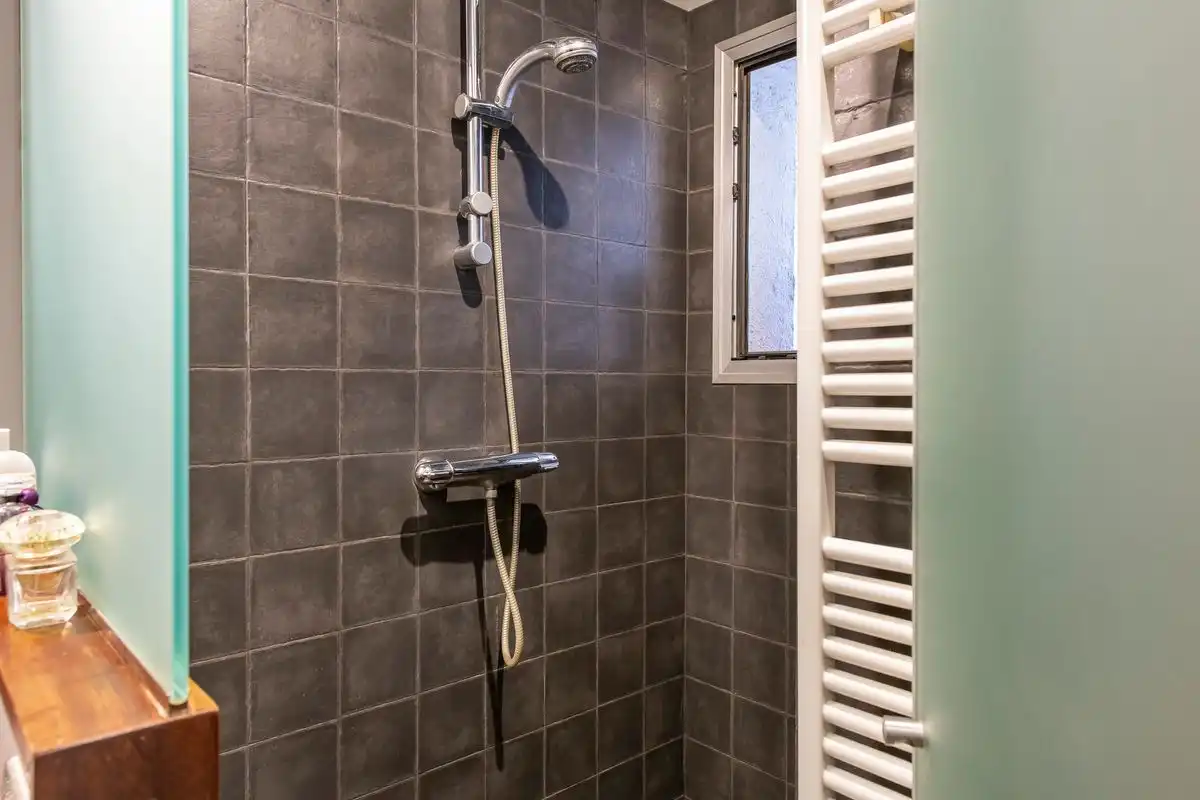 Badezimmer von Loft zum Verkauf in Madrid mit Heizung, Privatgarten und Möbliert
