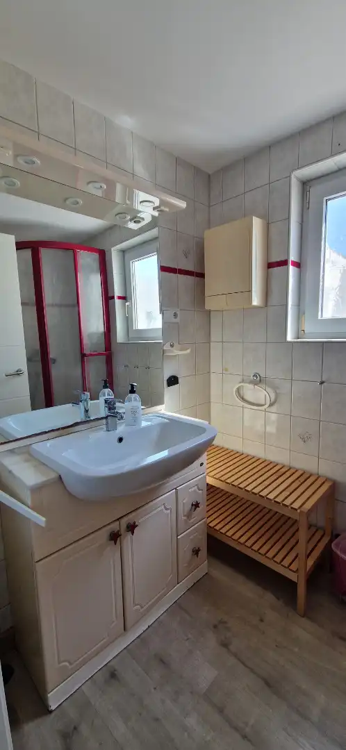 Bathroom of Apartments for rent in Cambrils  with Air Conditioner, Terrace and Furnished