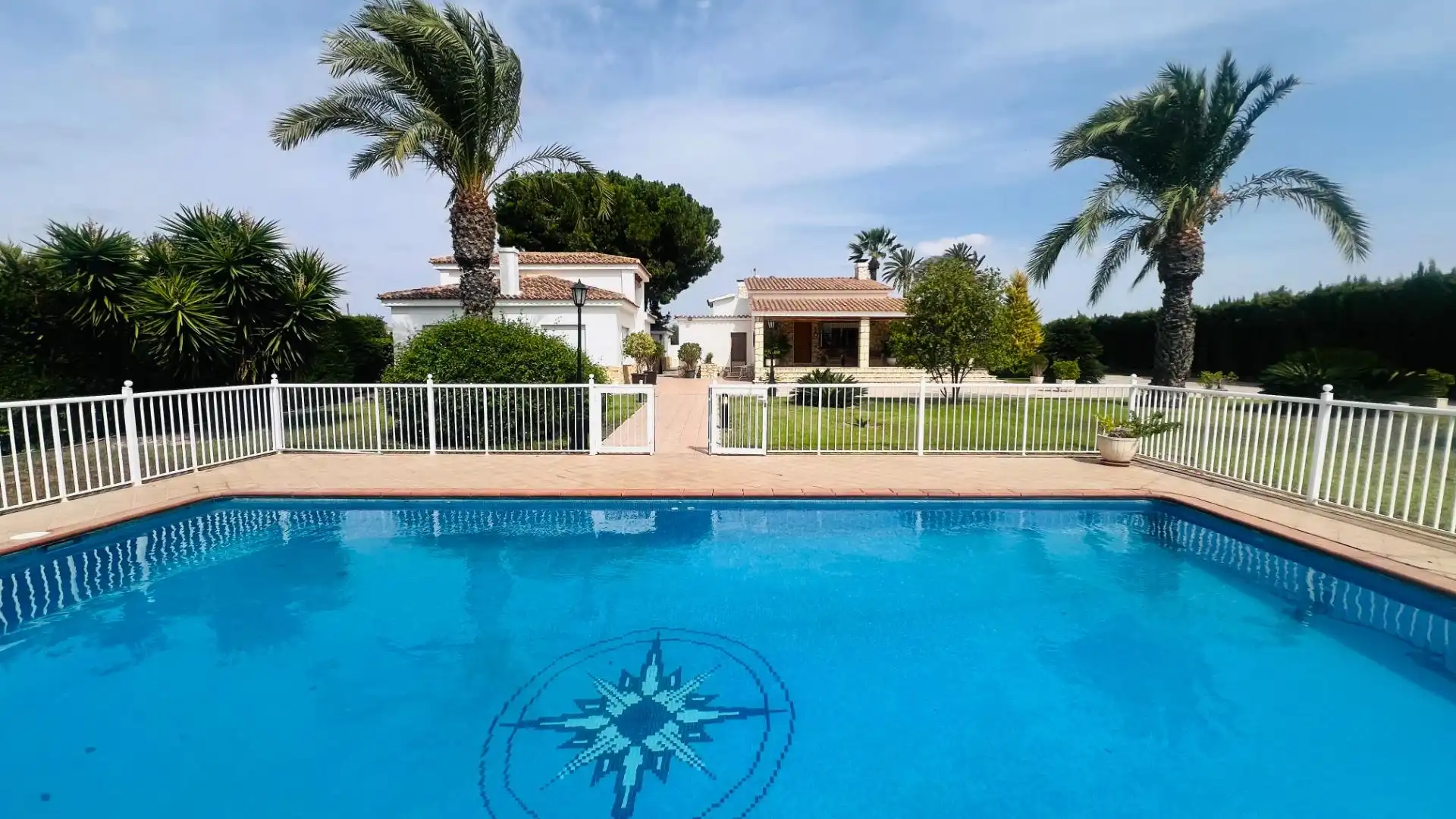 Swimming pool of Houses for sale in Elche / Elx  with Private garden, Terrace and Storage room