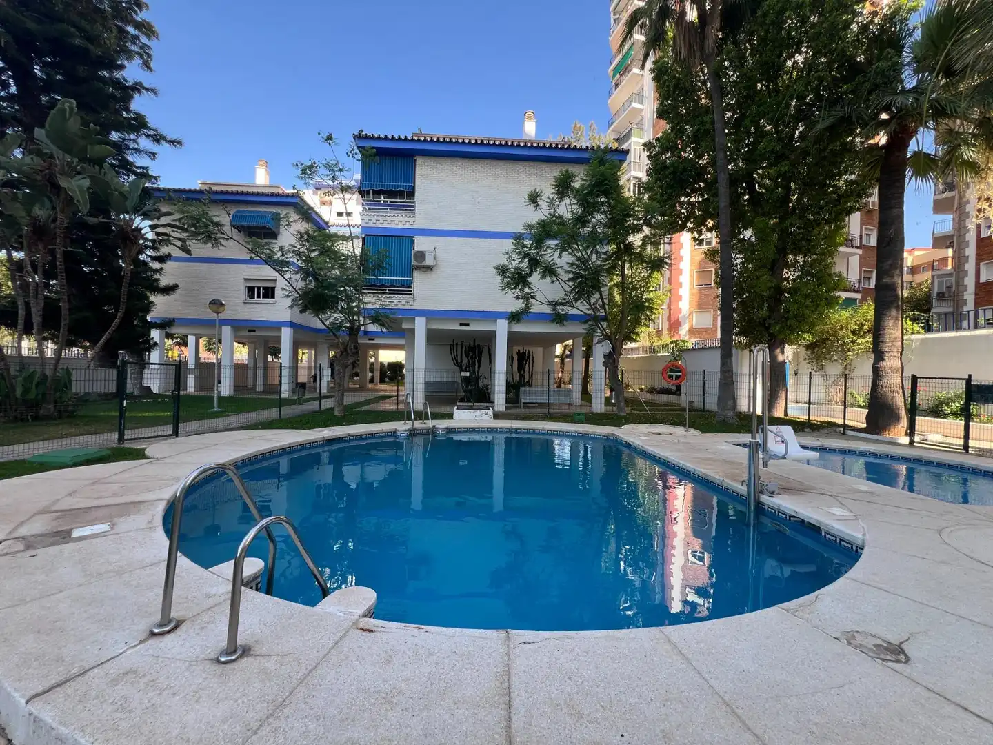 Schwimmbecken von Dachboden zum Verkauf in Málaga mit Gemeinschaftspool