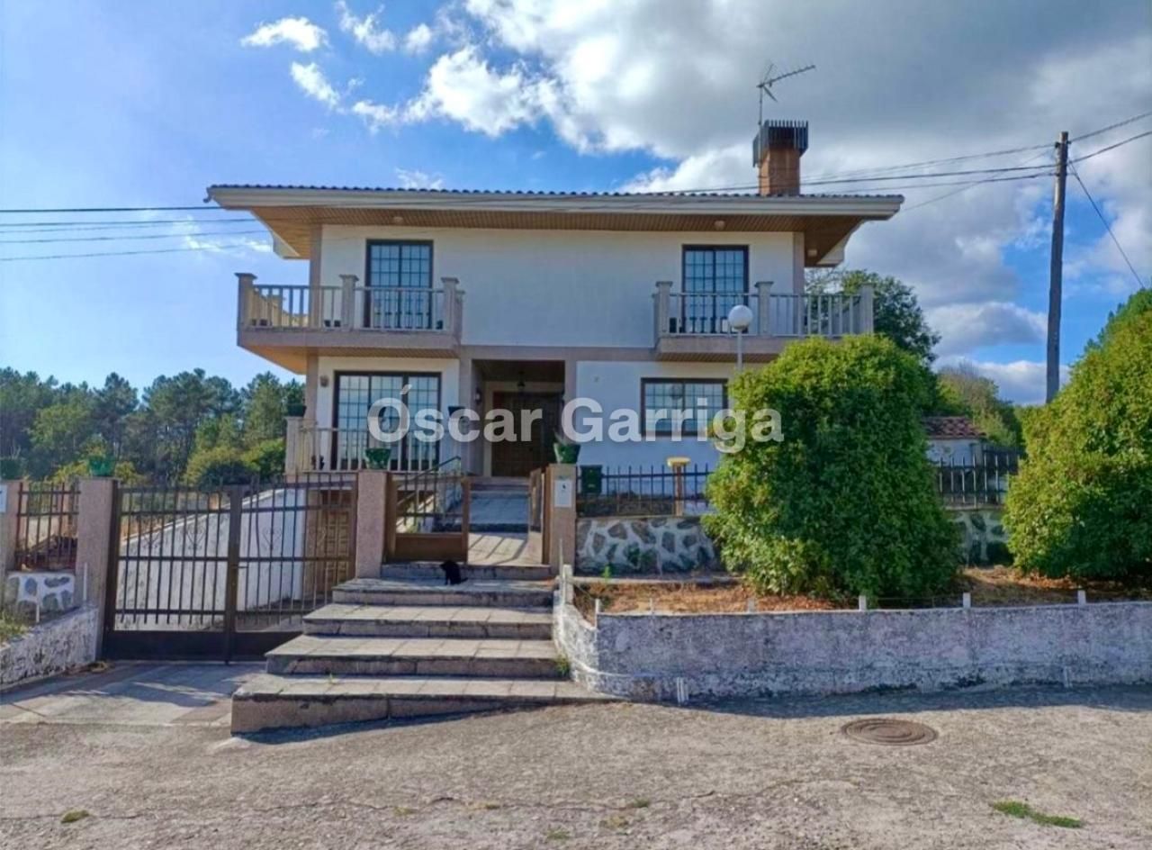 Exterior view of House or chalet for sale in Maside  with Heating, Private garden and Parquet flooring