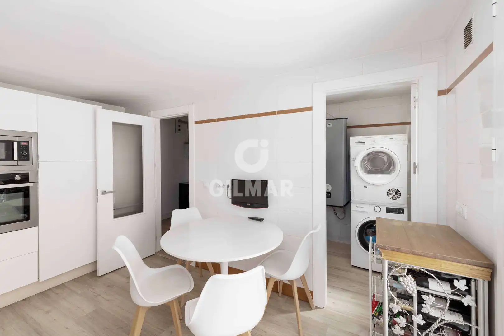 Habitación de Casa adosada en venta en Torremolinos con Calefacción, Jardín privado y Piscina